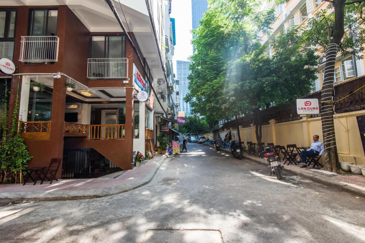 22Housing Hotel & Apartment 81 Linh Lang Ханой Екстер'єр фото