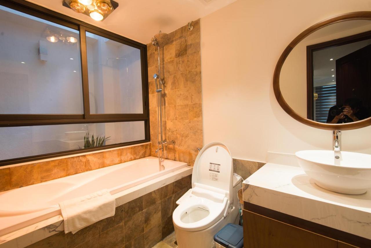 22Housing Hotel & Apartment 81 Linh Lang Ханой Екстер'єр фото