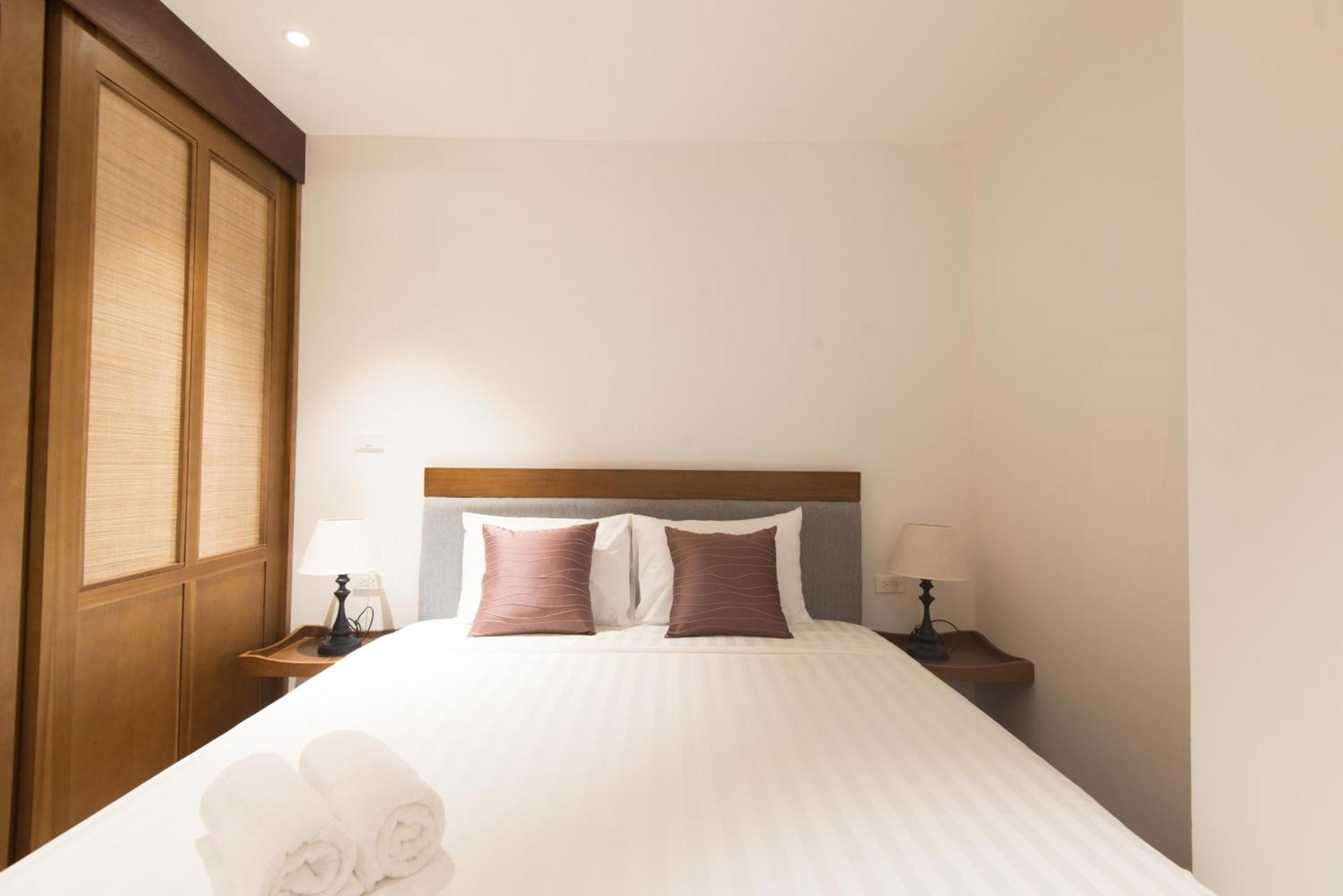 22Housing Hotel & Apartment 81 Linh Lang Ханой Екстер'єр фото